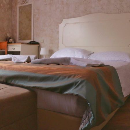Green Hotel Alexander Palace Sofia Exterior photo
